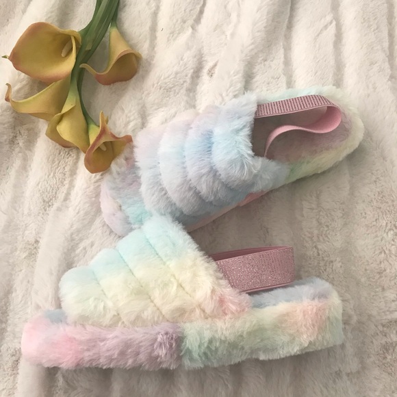 New rainbow slippers 7 left - Picture 8 of 9